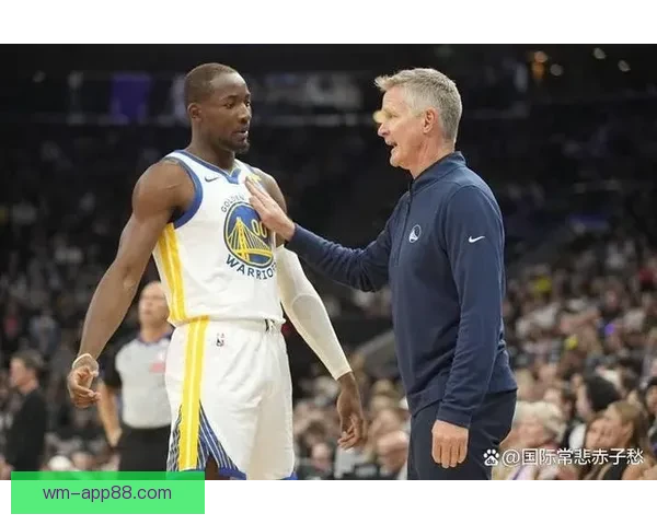 科尔宣布库里将参加全场对抗训练队友期待库明加核心复出